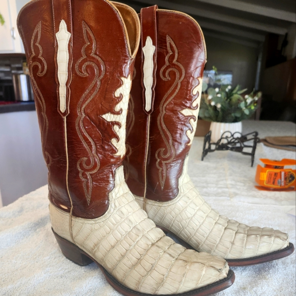 LUCCHESE CAIMAN TAIL 8.5